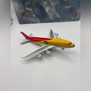 Daron Dongguan Parcel Service Cargo Plane Toy Metal 272030523 Made in China